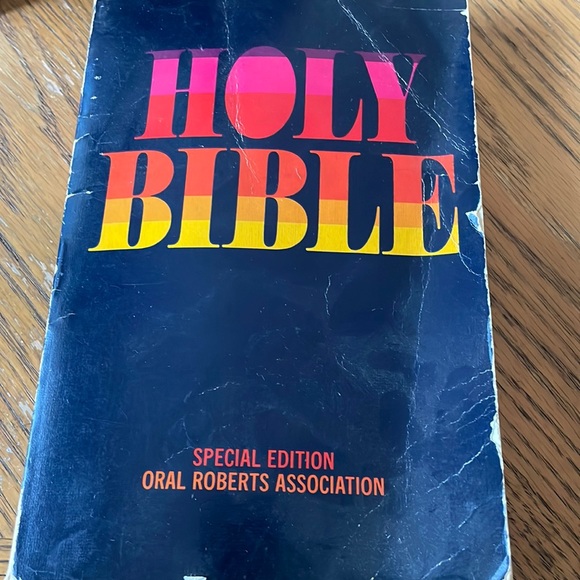 Other - Holy Bible Special Edition Oral Roberts